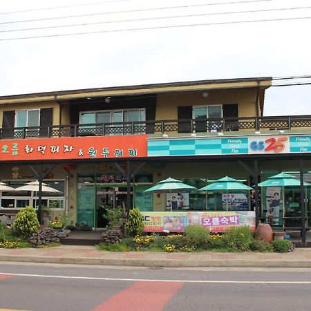 Jeju Oreum Pension Exterior photo